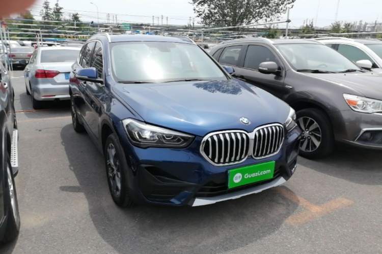 Used BMW X1 2020 sDrive25Li Leading Model Front Right 45 Deg
