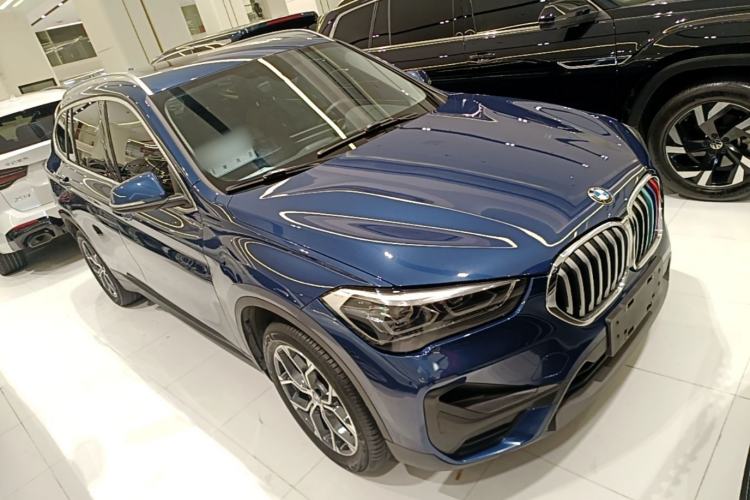 Used BMW X1 2020 sDrive25Li Leading Model Front Right 45 Deg