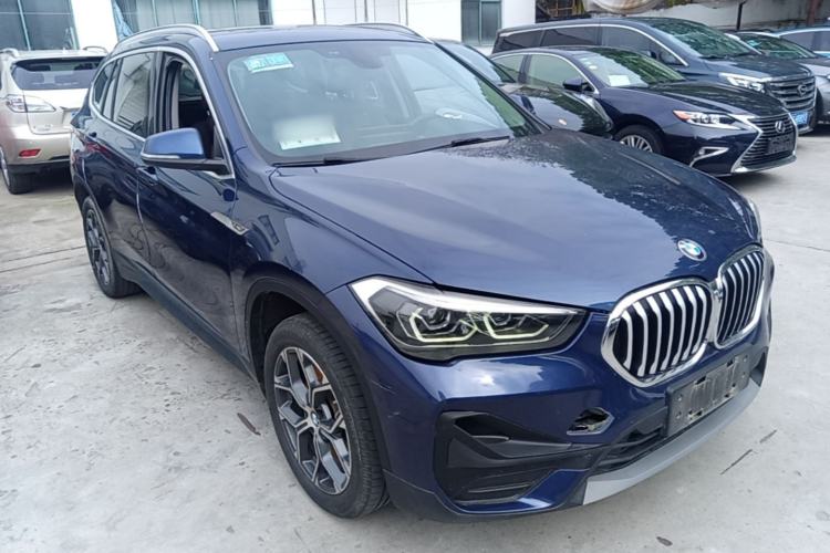 Used BMW X1 2020 sDrive25Li Leading Model Front Right 45 Deg