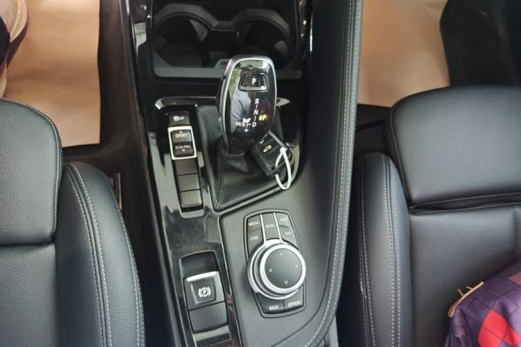 Used BMW X1 2020 sDrive20Li Premium Edition Gear Lever