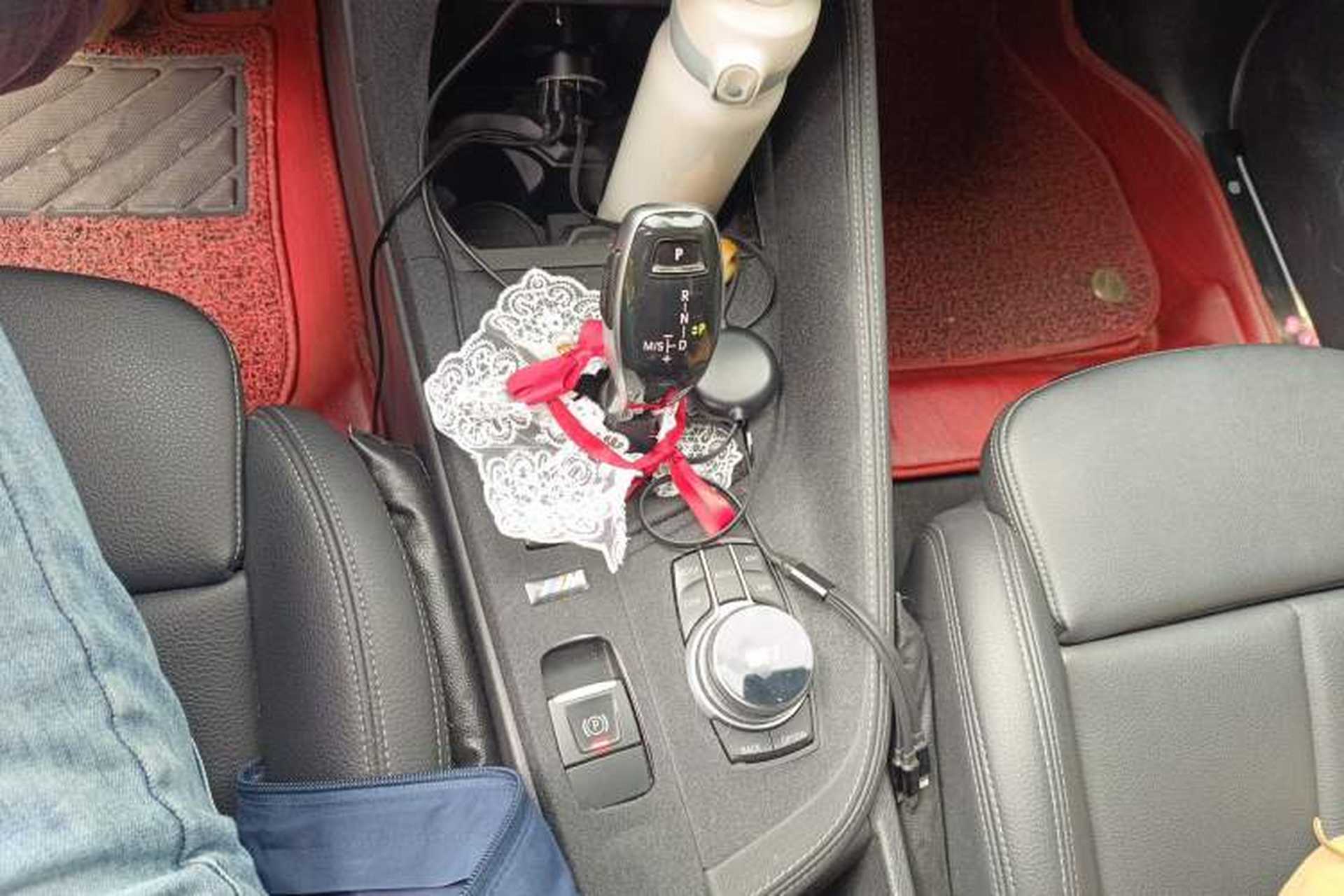 Used BMW X1 2020 xDrive25Li Luxury Edition Gear Lever