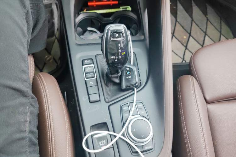Used BMW X1 2020 sDrive25Li Leading Model Gear Lever