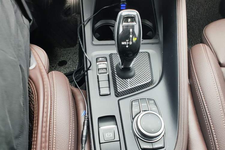 Used BMW X1 2020 sDrive25Li Leading Model Gear Lever