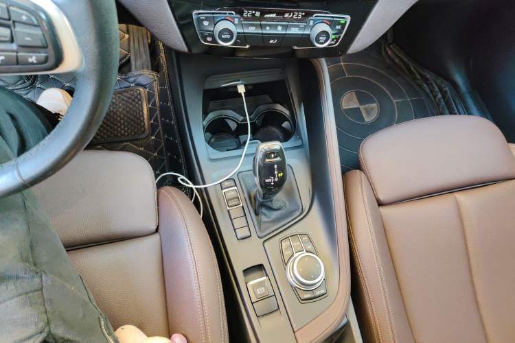 Used BMW X1 2020 sDrive25Li Leading Model Gear Lever