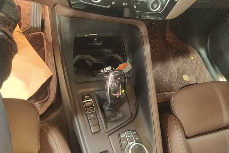 Used BMW X1 2020 sDrive25Li Leading Model Gear Lever