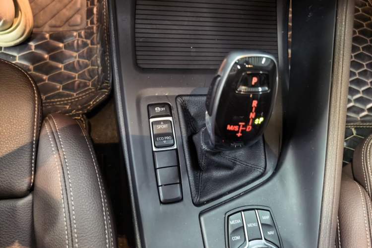 Used BMW X1 2020 sDrive25Li Leading Model Gear Lever