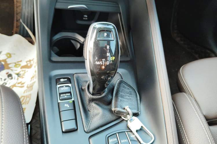 Used BMW X1 2020 sDrive25Li Leading Model Gear Lever