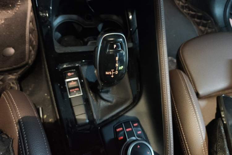 Used BMW X1 2020 sDrive20Li Premium Edition Gear Lever