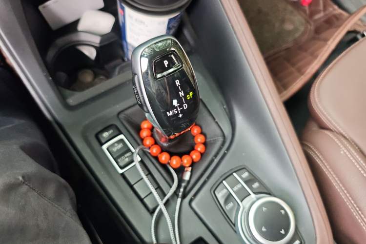 Used BMW X1 2020 sDrive25Li Leading Model Gear Lever