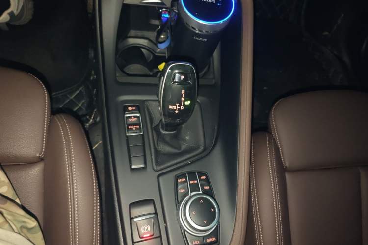 Used BMW X1 2020 sDrive25Li Leading Model Gear Lever