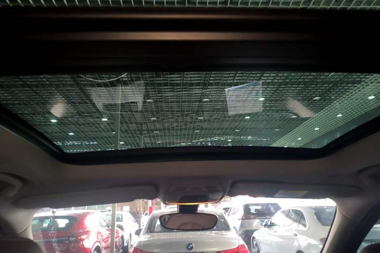 Used BMW X1 2020 xDrive25Li Luxury Edition Headliner