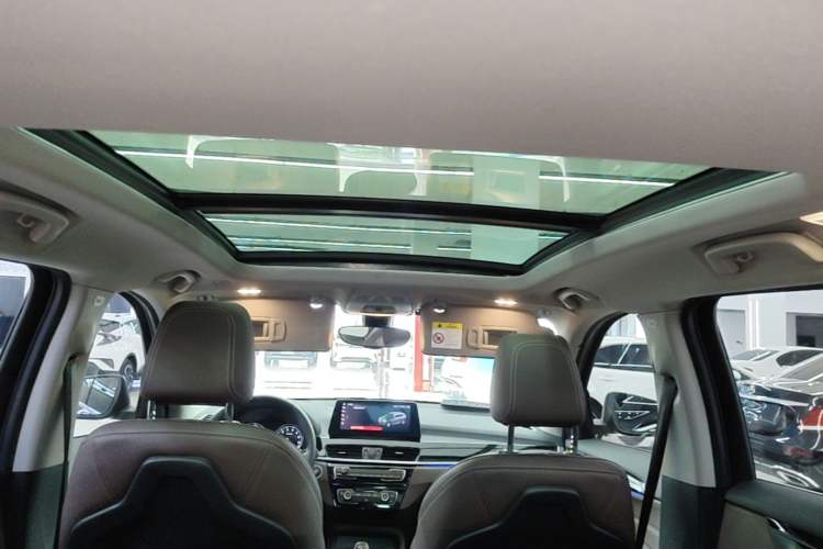 Used BMW X1 2020 sDrive25Li Leading Model Headliner