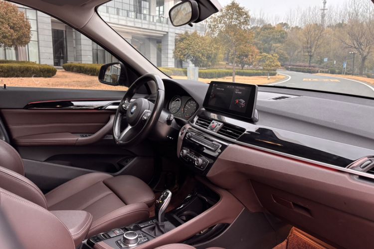 Used BMW X1 2020 sDrive20Li Premium Edition Interior 10
