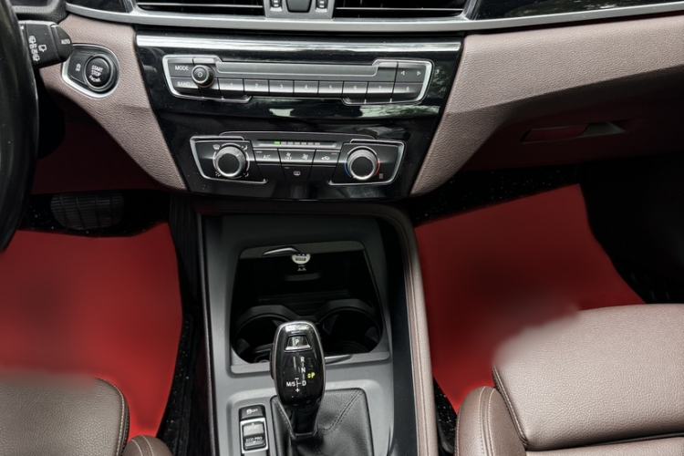 Used BMW X1 2020 sDrive20Li Fashion Model Interior 10