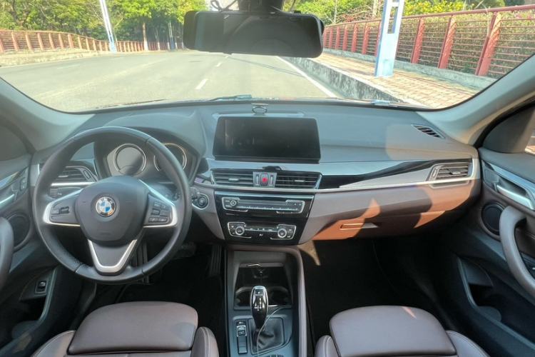 Used BMW X1 2020 sDrive25Li Leading Model Interior 2