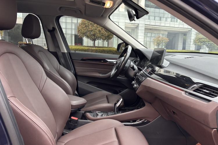 Used BMW X1 2020 sDrive20Li Premium Edition Interior 3