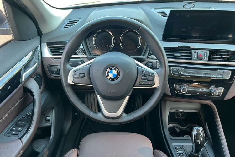 Used BMW X1 2020 sDrive25Li Leading Model Interior 3