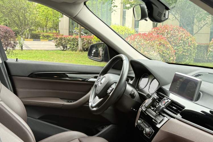 Used BMW X1 2020 sDrive20Li Fashion Model Interior 3