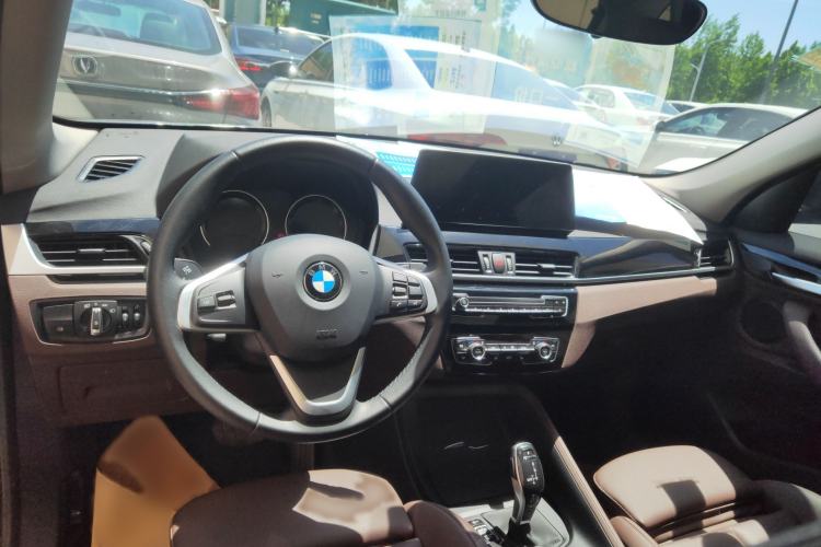 Used BMW X1 2020 sDrive25Li Leading Model Interior 3