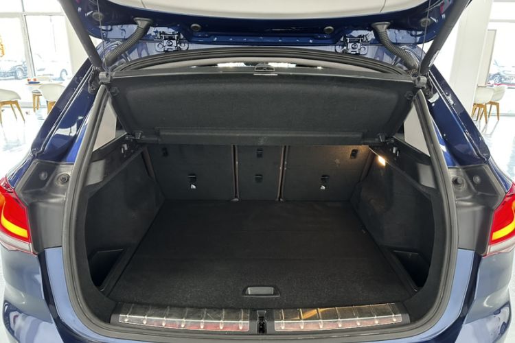 Used BMW X1 2020 sDrive25Li Leading Model Interior 4