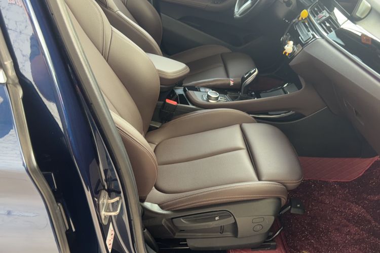 Used BMW X1 2020 sDrive20Li Premium Edition Interior 4