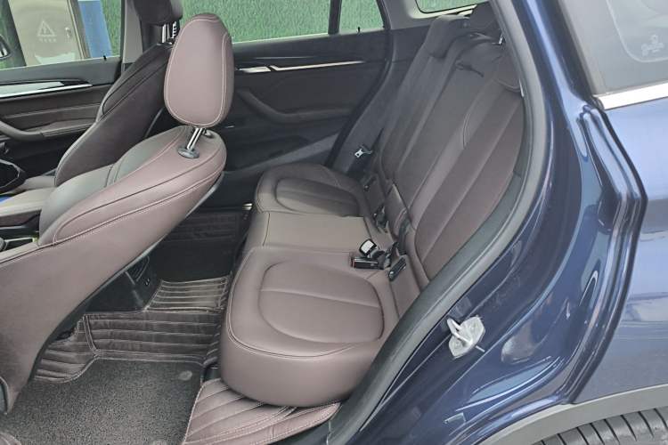Used BMW X1 2020 xDrive25Li Luxury Edition Interior 4