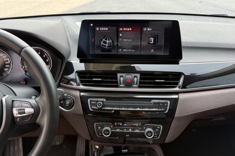 Used BMW X1 2020 sDrive20Li Premium Edition Interior 4