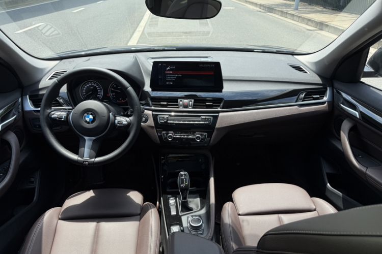 Used BMW X1 2020 sDrive20Li Premium Edition Interior 4