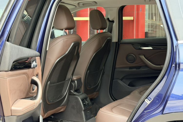 Used BMW X1 2020 sDrive25Li Leading Model Interior 5