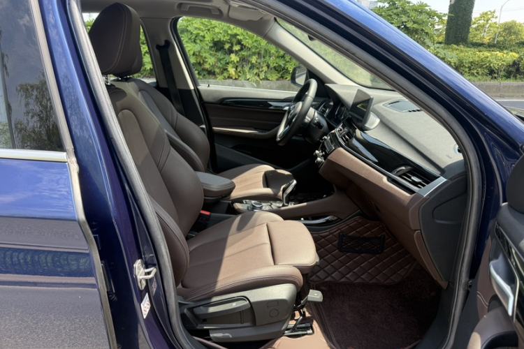 Used BMW X1 2020 sDrive20Li Premium Edition Interior 6