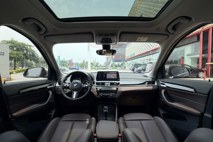 Used BMW X1 2020 sDrive25Li Leading Model Interior 7