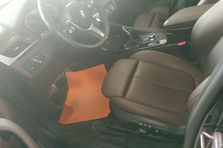 Used BMW X1 2020 xDrive25Li Luxury Edition Left Front Seat
