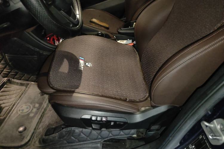 Used BMW X1 2020 sDrive20Li Fashion Model Left Front Seat