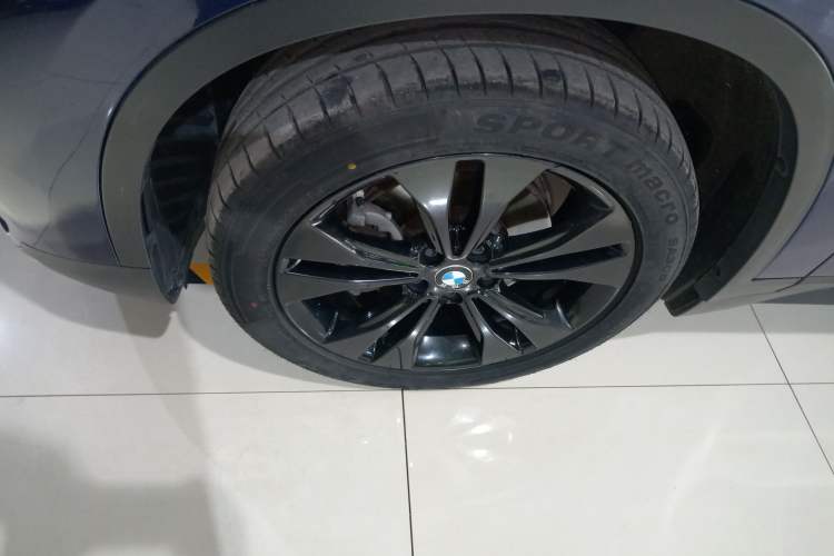Used BMW X1 2020 sDrive20Li Fashion Model Left Front Wheel Hub