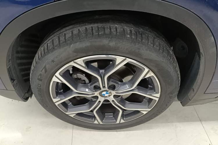 Used BMW X1 2020 sDrive20Li Premium Edition Left Front Wheel Hub