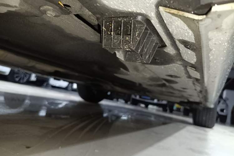Used BMW X1 2020 sDrive20Li Premium Edition Left Side Sill