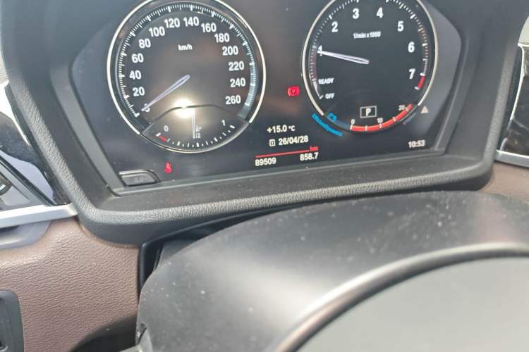 Used BMW X1 2020 sDrive20Li Fashion Model Odometer Close Up