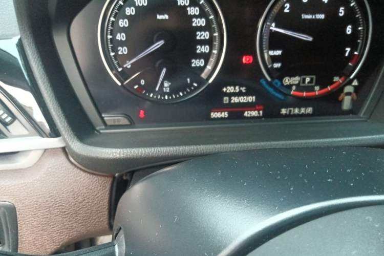 Used BMW X1 2020 sDrive20Li Fashion Model Odometer Close Up