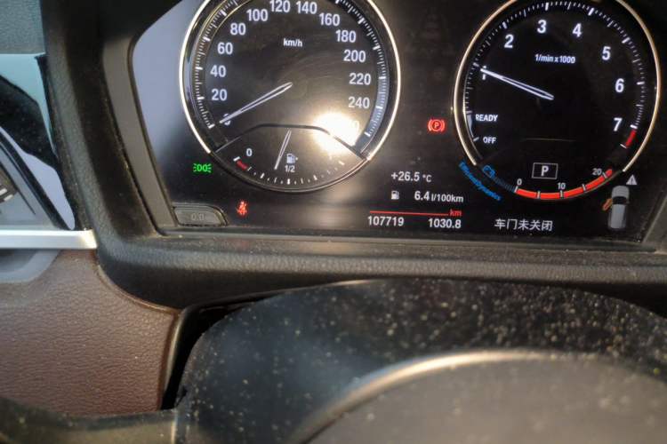 Used BMW X1 2020 sDrive20Li Premium Edition Odometer Close Up