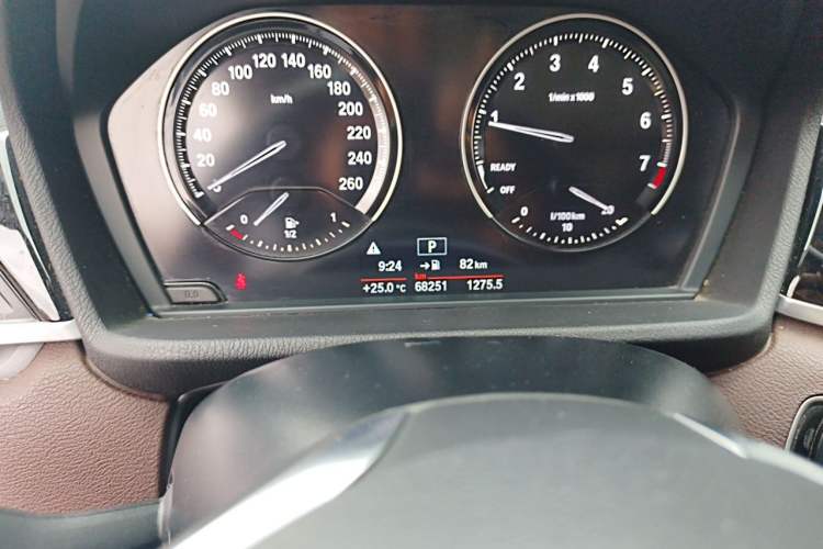 Used BMW X1 2020 sDrive20Li Fashion Model Odometer Close Up