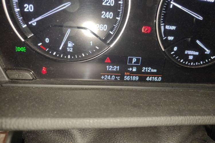 Used BMW X1 2020 sDrive20Li Fashion Model Odometer Close Up