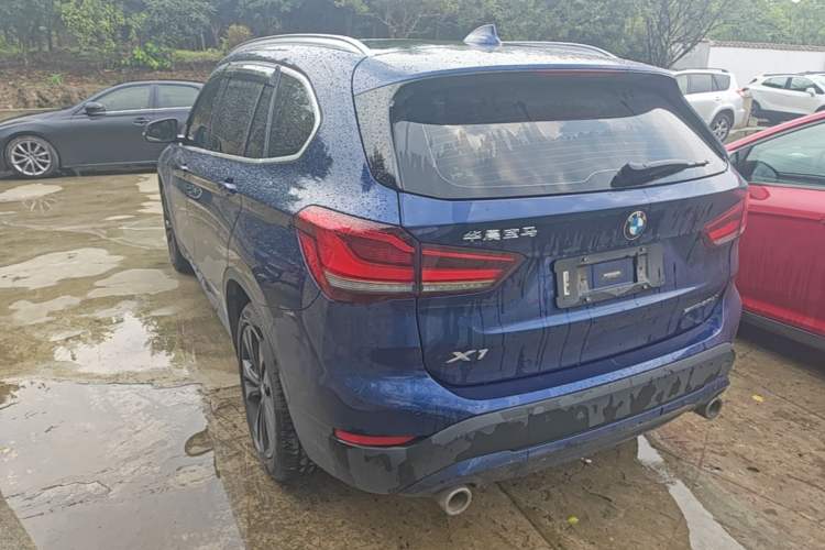 Used BMW X1 2020 sDrive20Li Fashion Model Rear Left 45 Deg