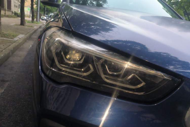 Used BMW X1 2020 sDrive20Li Premium Edition Right Front Headlight