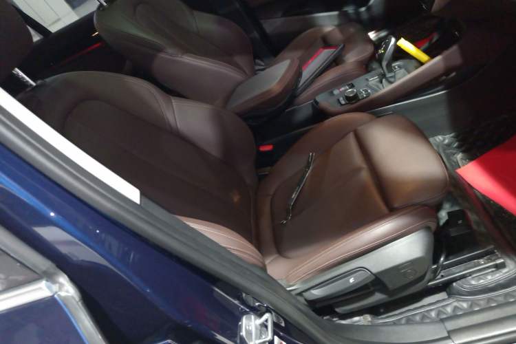 Used BMW X1 2020 sDrive20Li Fashion Model Right Front Seat