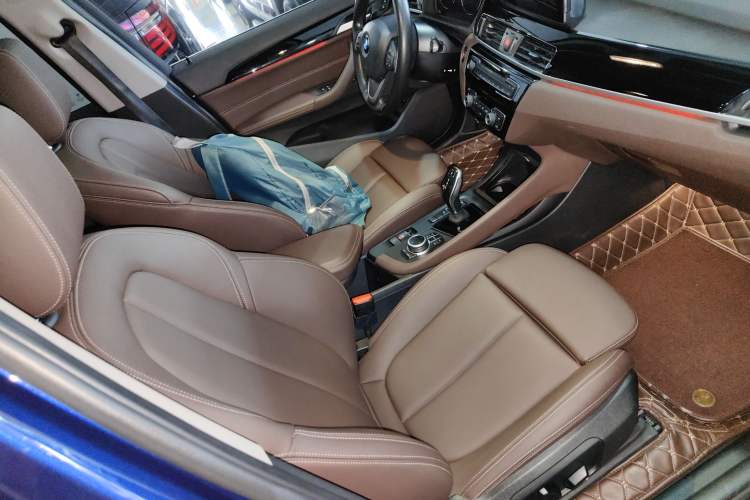 Used BMW X1 2020 sDrive25Li Leading Model Right Front Seat