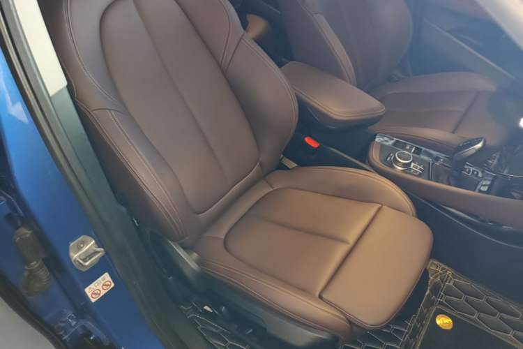 Used BMW X1 2020 xDrive25Li Luxury Edition Right Front Seat