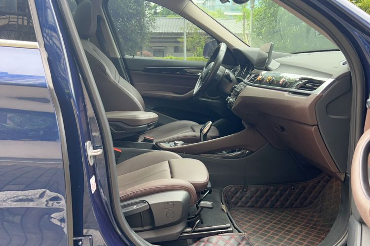 Used BMW X1 2020 sDrive20Li Premium Edition Right Front Seat