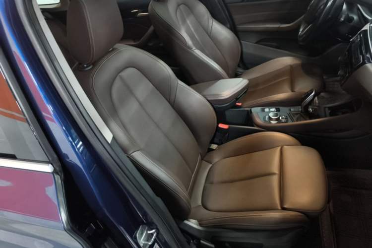 Used BMW X1 2020 sDrive25Li Leading Model Right Front Seat