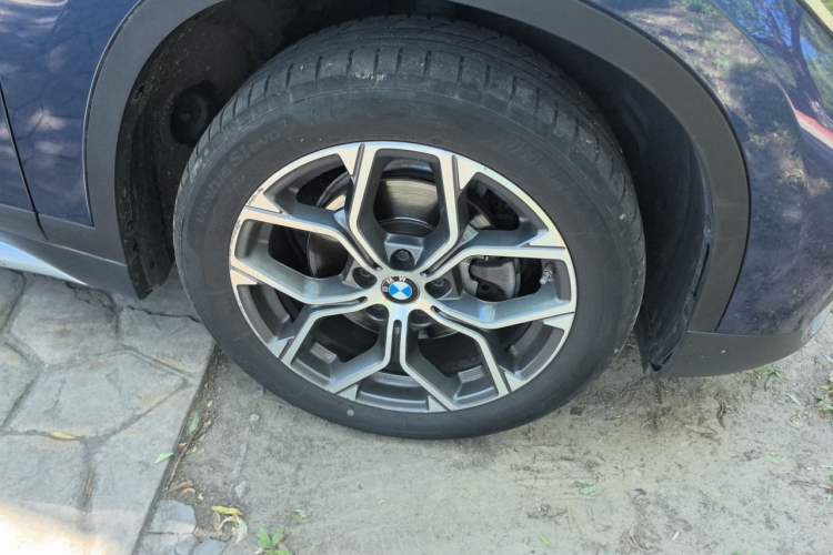 Used BMW X1 2020 sDrive20Li Premium Edition Right Front Wheel Hub