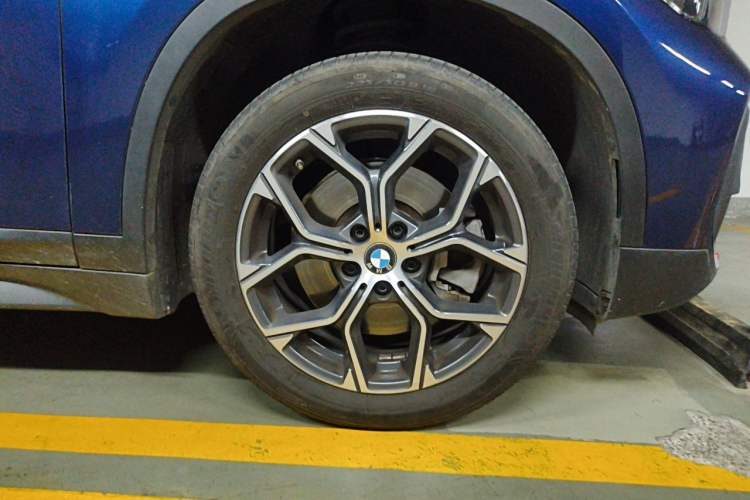 Used BMW X1 2020 sDrive25Li Leading Model Right Front Wheel Hub